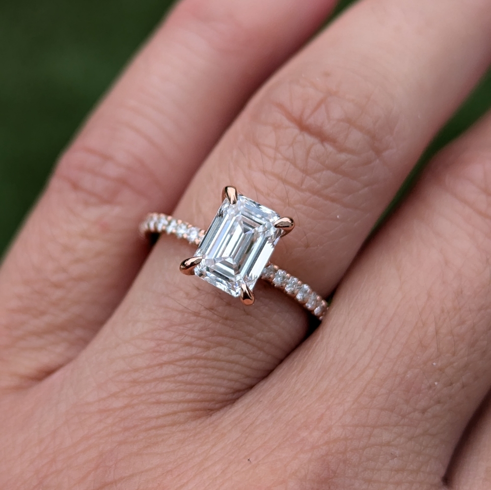 14kt Lab Diamond Emerald Shape Engagement Ring - image 7